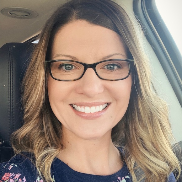 Meet your Posher, Meghan - Picture 2 of 2